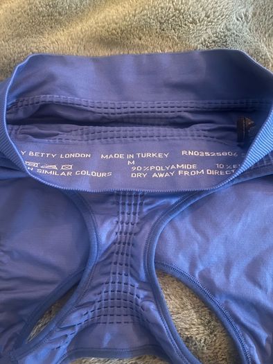 Sweaty Betty Seamless Sports Bra - Size Medium