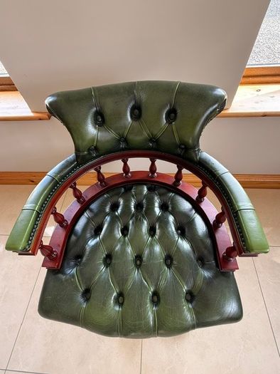 Captain's Chair