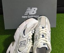 New Balance 530 - UK 4 / EU 37 Junior trainers