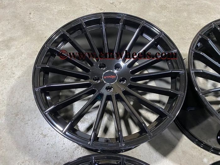 22" Inch Strom STR4 Alloy Wheels Range rover sport 5x120 Jeep 4x4 SUV Gloss Black 72.6