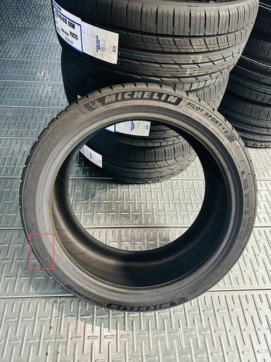 Michelin Pilot Sport 4 S, 225/40 ZR18 (92Y) XL, Set of 4