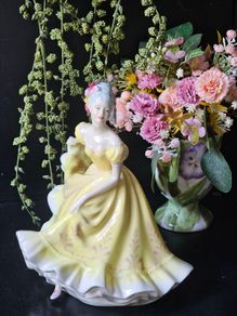 Rare Vintage 1970' Royal Doulton Lady Figurine NINETTE