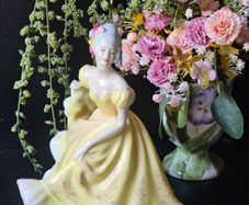 Rare Vintage 1970' Royal Doulton Lady Figurine NINETTE