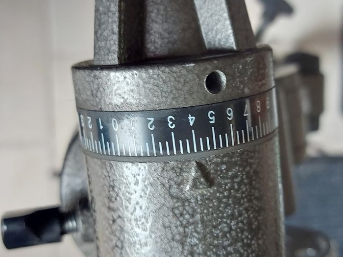 SKYLUX Refractor Telescope, 96-18800, F=700, D=70, with Tripod in very good condition