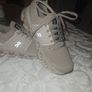 on cloud trainers Image 2