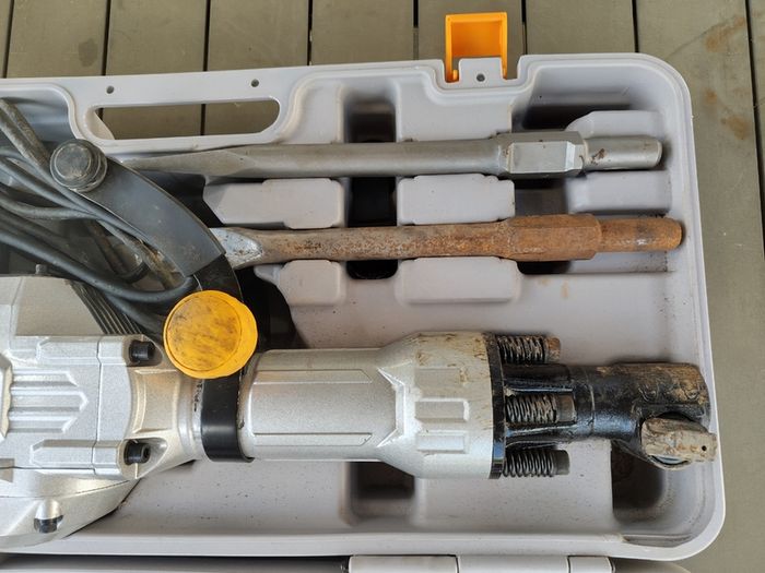 Titan TTB811DRH Electric Concrete Breaker
