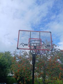 Basketball stand