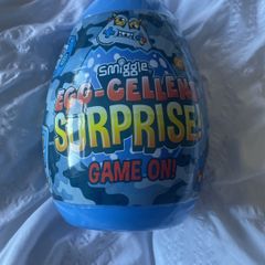 smiggle EGG-CELLENT suprise