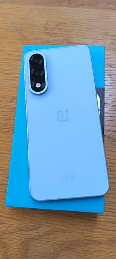OnePlus Nord 5 12GB/512GB 80W Charger