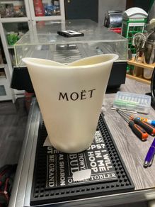 moet ice bucket French