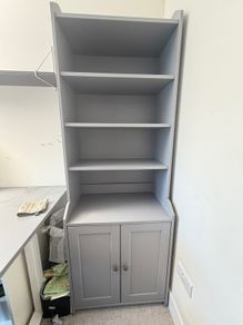 bookshelf