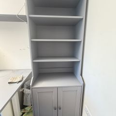 bookshelf