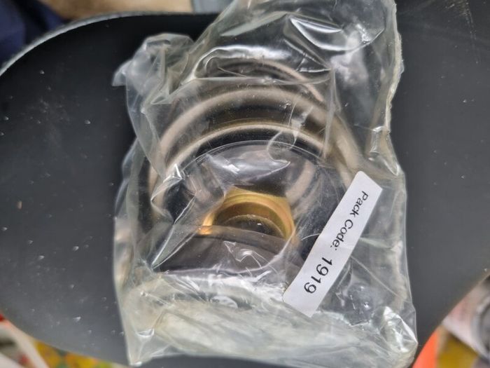 Ford fiesta escort wheel bearing kit