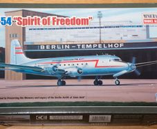 Minicraft C-54 Model Kit 1/144 scale