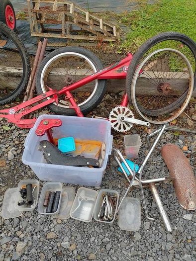 2 schwinn stingray OCC Chopper Bikes Restoration Project