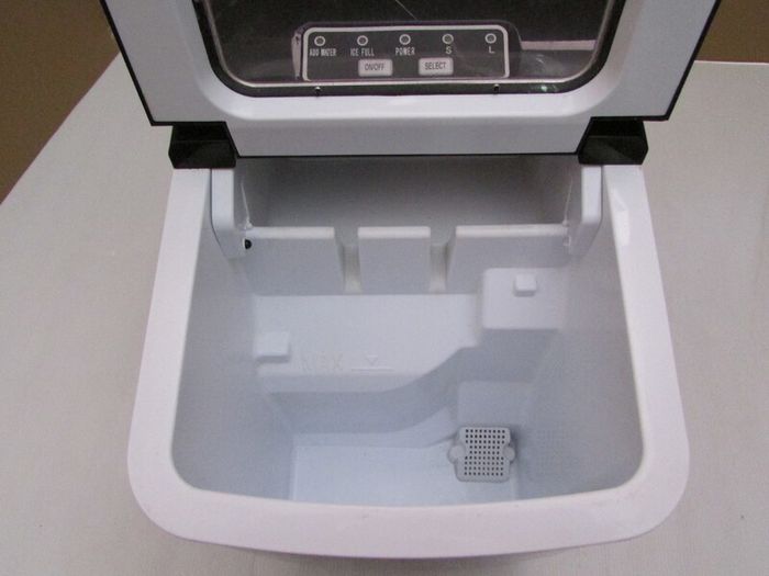 ice maker