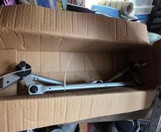 2012 Qashqai wiper linkage