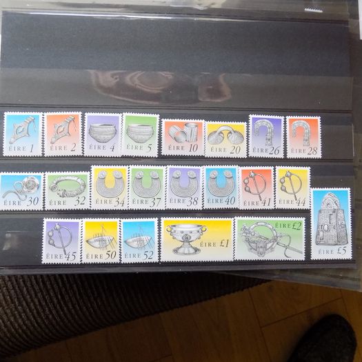 Ireland Definitive Stamps,7th Series 1990-95.Mint Never Hinged.Complete set of 22.