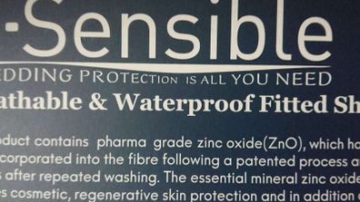 Waterproof and breathable fitted sheet
