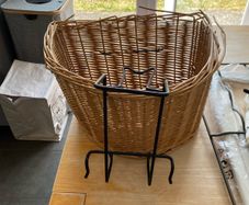 Bicycle basket