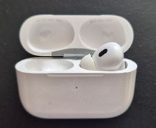 Apple Airpods Pro 2 - Case & Right ONLY