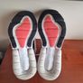 Nike 270s runners Image 5