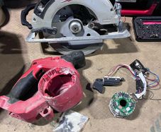 Milwaukee  skill saw for repair