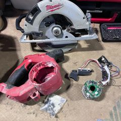 Milwaukee  skill saw for repair