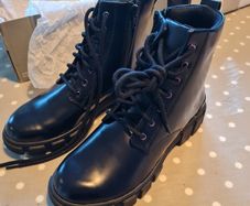 Clarks Boots size UK 4.5