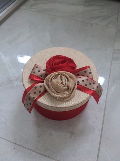 Gift box
