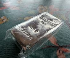 250g silver Umicore bar 999