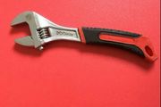 Adjustable spanner
