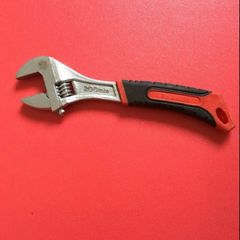 Adjustable spanner