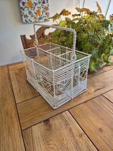 Vintage French Wire Egg Holder