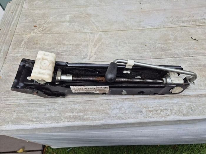 BMW original jack