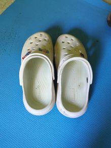 crocs