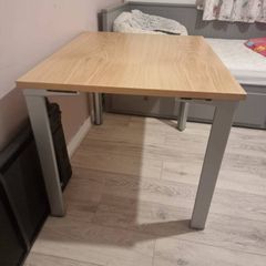 office desk and chair