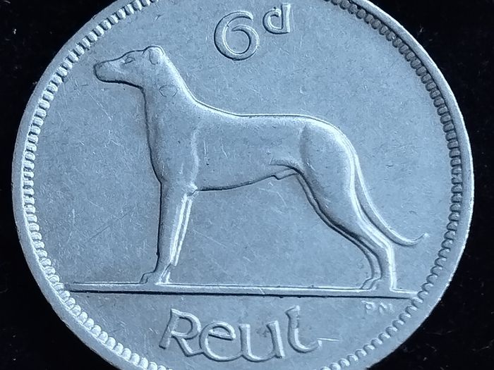 Ireland - 1940 - 6 Pence - Wolfhound - KM.13 - [2716]