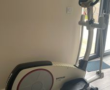 Used elliptical trainer