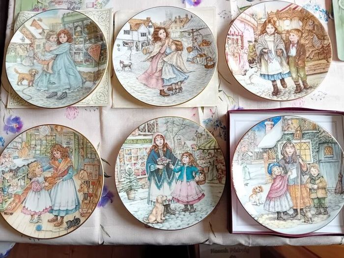Royal Worcester Christmas Plates