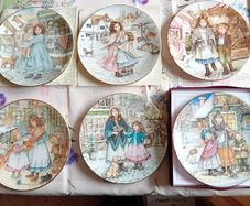 Royal Worcester Christmas Plates