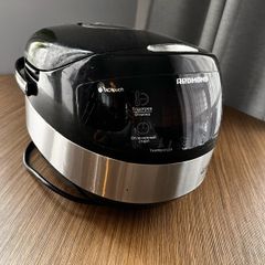 Redmond multicooker