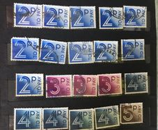 Collection: Great Britain Small Stamp stockbook full of postage due labels both mint (some mounted some mint never hinged) and used. Catalogue certainly in the hundreds