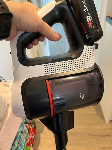 Rechargeable Vacuum