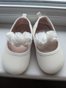 Flower girl shoes brand new