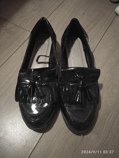 Womens shoes