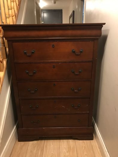 Chest with 6 drawers