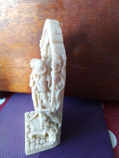 Romeo & Juliet figurine