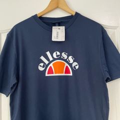 BNWT Men's T-shirt (Large)