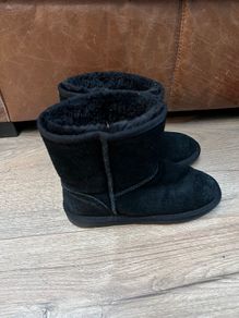 Next (UGG style) black boots